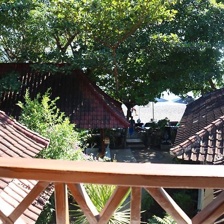 Blue Star Bungalows & Cafe Amed Buitenkant foto