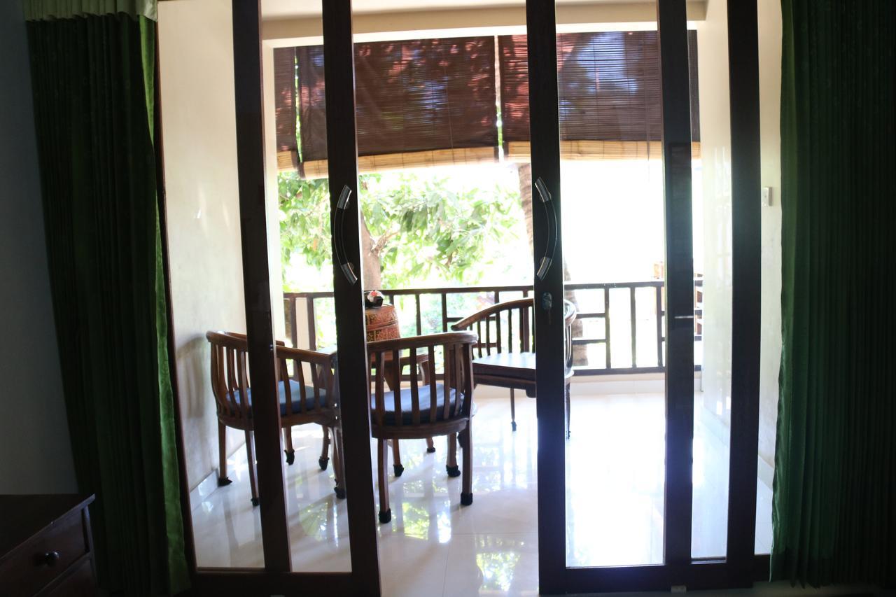 Blue Star Bungalows & Cafe Amed Buitenkant foto
