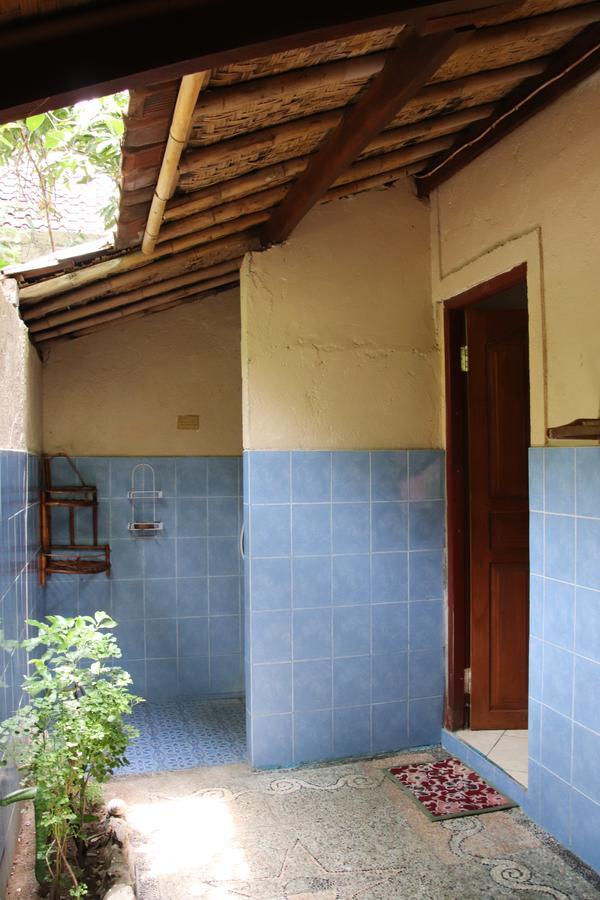 Blue Star Bungalows & Cafe Amed Buitenkant foto