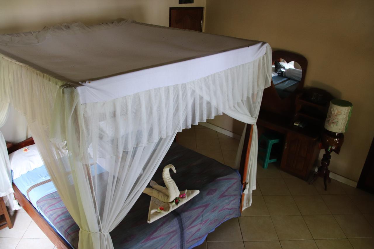 Blue Star Bungalows & Cafe Amed Buitenkant foto